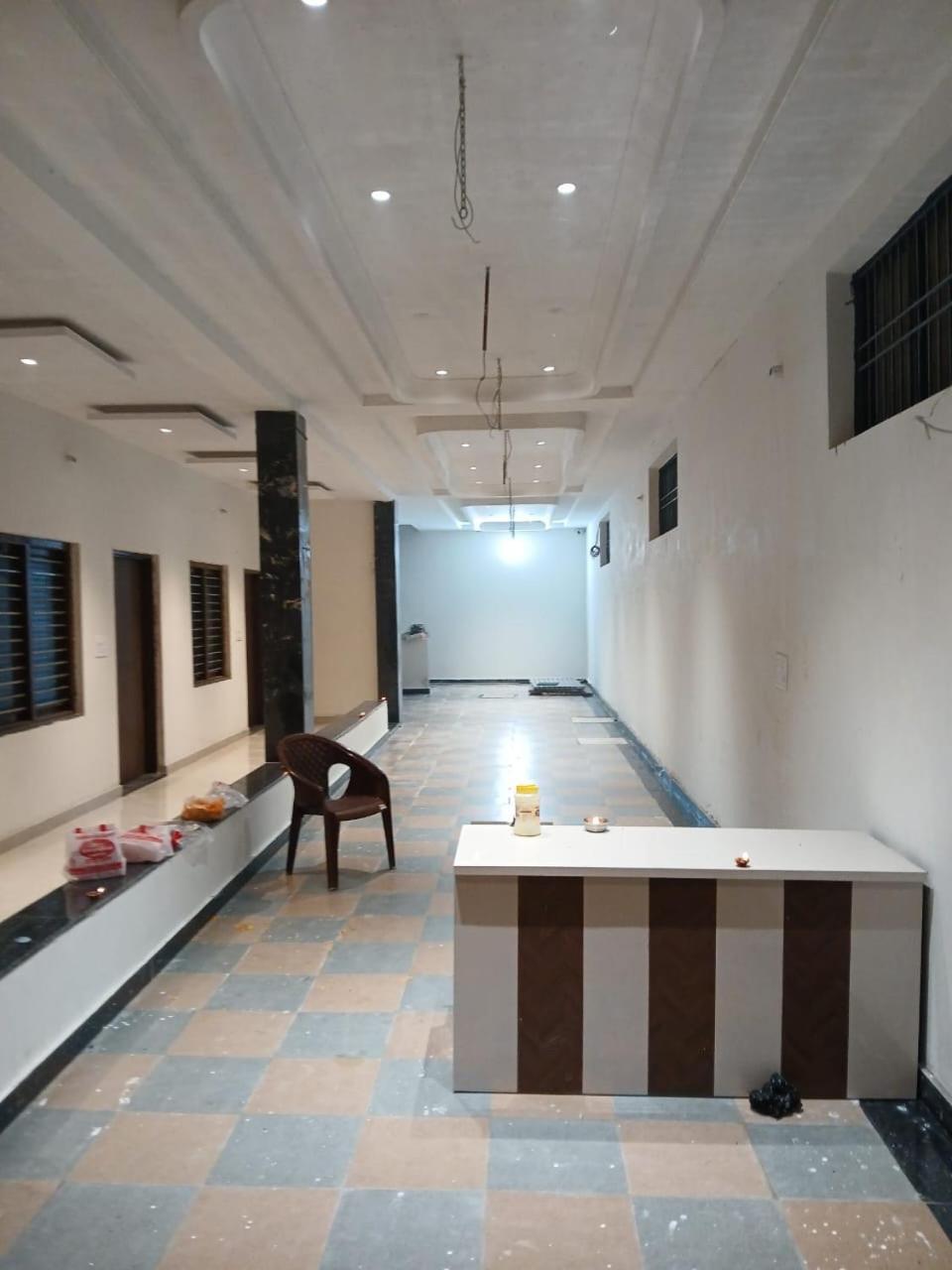 Hotel Jaipur In, Jatipura Parikrama Marg Near Mukharvind Temple Govardhan Bagian luar foto
